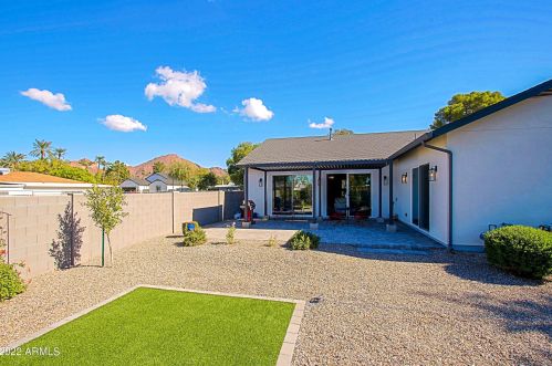 4226 42nd St, Phoenix AZ  85018-4208 exterior