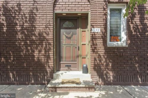 1182 11th St, Philadelphia, PA 19147-4627