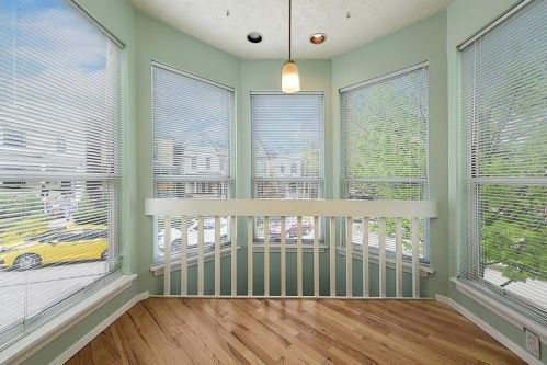 400 Noble St, Pittsburgh PA 15215-2638 exterior