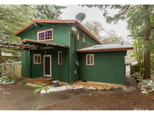 4924 Logus Rd, Portland, OR 97222-5156