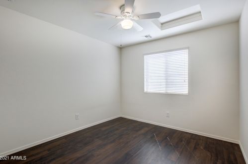 2694 73 Dr, Phoenix AZ 85043-2044 exterior