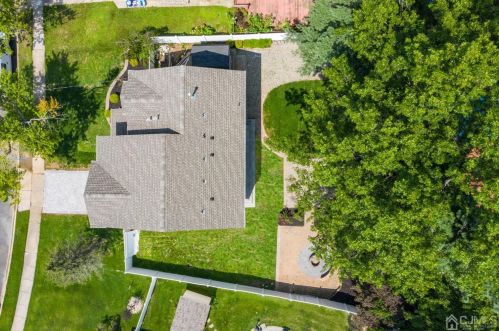 28 Twain Ave, Old Bridge NJ  08857-2110 exterior