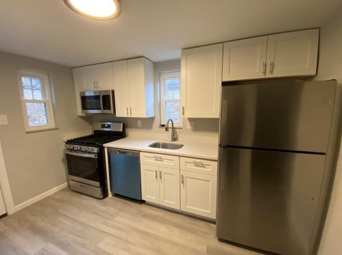 220 Alstead St, Pittsburgh PA  15234-2902 exterior