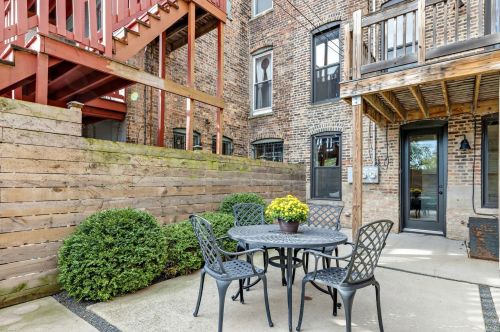 903 Loomis St, Chicago IL 60827-6103 exterior