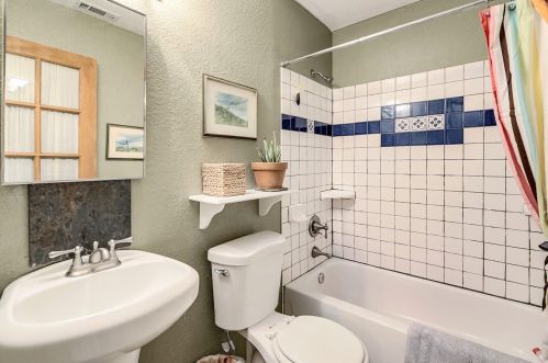 1925 Gauguin Pl, Davis CA 95618-0541 exterior