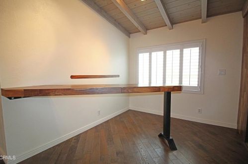 3715 Sunset Ln, Oxnard CA 93035-4133 exterior