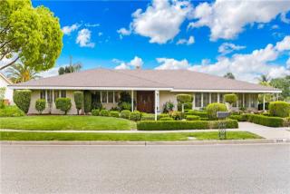 524 Arbolado Dr, Fullerton CA  92835-1804 exterior