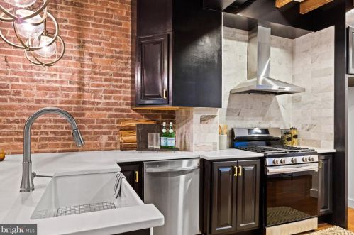 460 Queen St, Lancaster PA  17603-5618 exterior