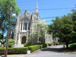 60 Highland St, Newton, MA 02465-2405