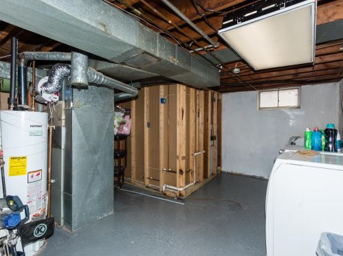 9414 Dorisann Ct, Saint Louis MO 63123-6304 exterior