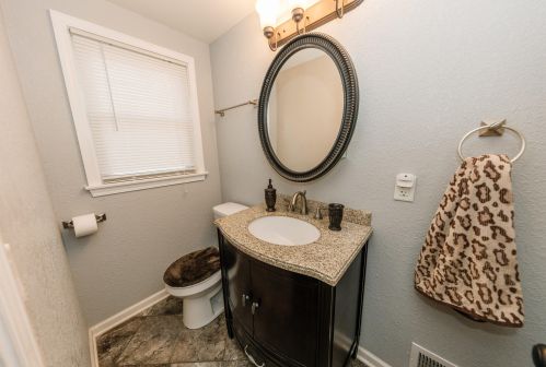 4912 Goodrich Ln, Milwaukee WI 53223-3418 exterior