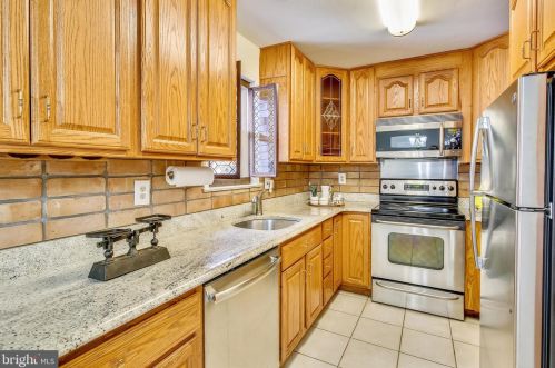 13 Chapman St, Alexandria VA 22301-2202 exterior