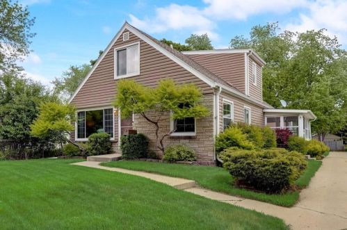 732 97, Milwaukee WI 53214-2618 exterior