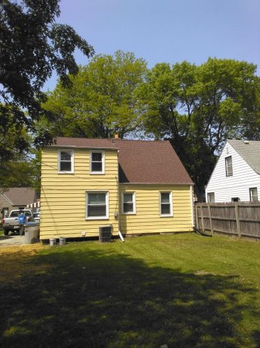 5556 54th St, Milwaukee, WI 53218-3337