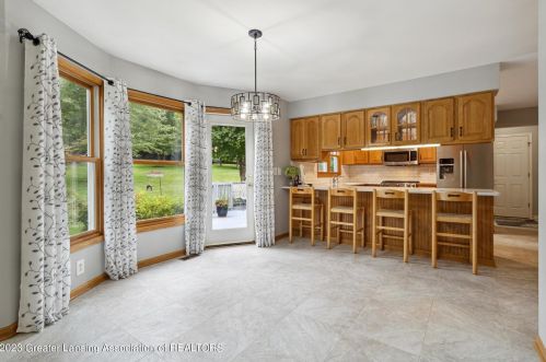 4406 Carmine Ct, Dewitt MI 48820-9183 exterior