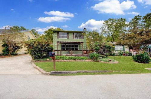 1410 Pne Lk Cir, Montgomery TX 77316-2774 exterior