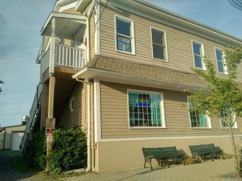 96 Clinton St, Montgomery NY  12549-1007 exterior