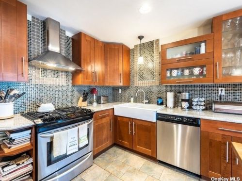 30 Osage Dr, Huntington Station NY exterior