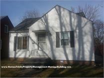13818 Belleshire Ave, Cleveland OH  44135-2141 exterior