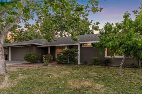 196 Hazel Dr, Concord CA  94523-2916 exterior