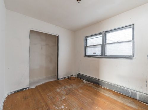 4949 Augusta Blvd, Chicago IL 60651-2850 exterior