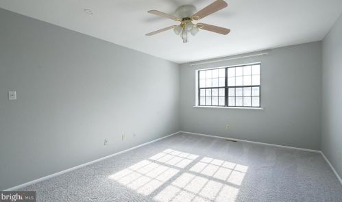 27 Providence Frg Rd, Limerick PA 19468-2905 exterior