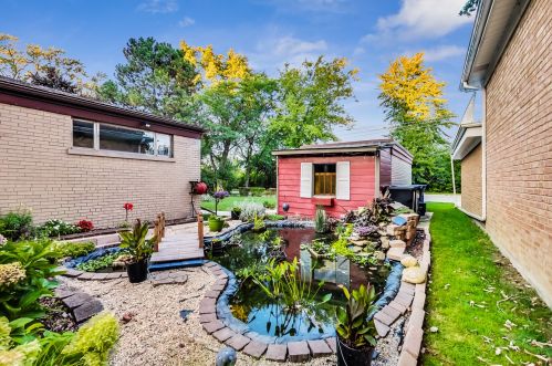 6878 Lehigh Ave, Chicago IL  60646-1406 exterior