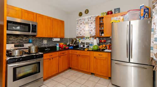 6030 Mozart St, Chicago IL 60629-2217 exterior