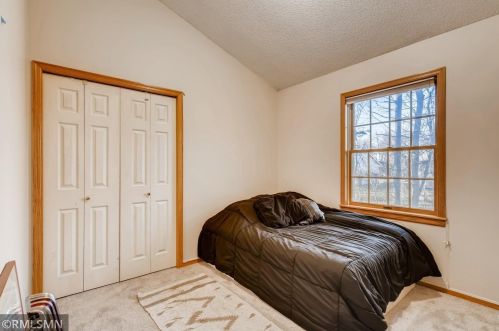 5479 Jenni Ln, Saint Paul MN 55110-5776 exterior