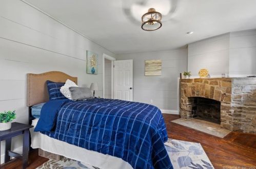 27 Lewis Blvd, Killingly CT 06239-1627 exterior