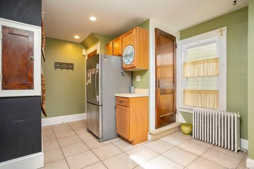 17 Osborne Ave, Norwalk CT 06855-1829 exterior