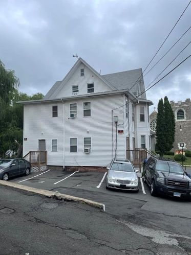 150 Main St, New Britain CT 06053-3433 exterior