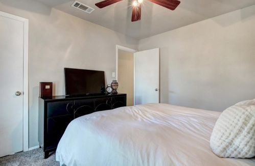 13201 Broadmeade Ave, Austin TX 78729-2815 exterior