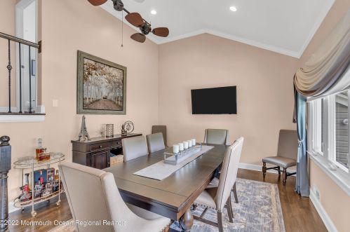 35 Arno St, Oakhurst NJ 07755-1002 exterior