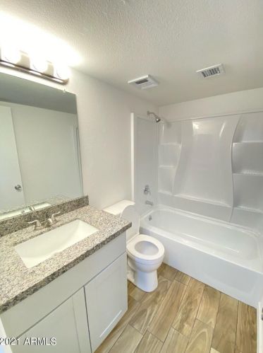 2327 56 Dr, Phoenix AZ 85031-2523 exterior