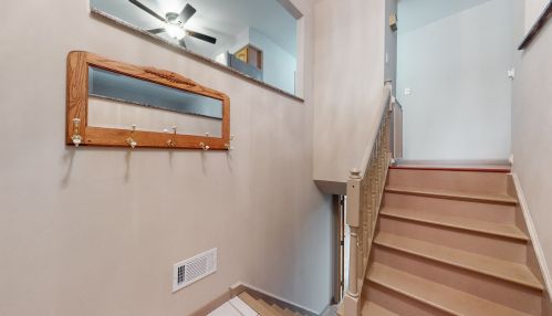 2130 Lynwood St, Joliet, IL 60403-1736