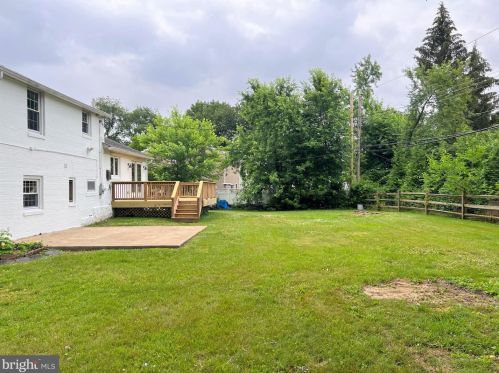 208 Governors Dr, Media PA 19086-6622 exterior