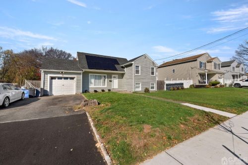 1644 Ann St, Piscataway, NJ 08854-1759