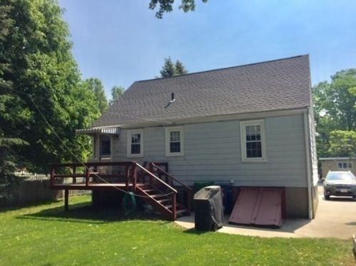 12 Westland Ter, Newton MA 02465-1524 exterior