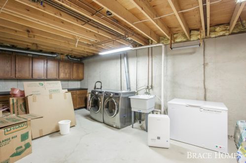 2203 Radcliff Cir, Grand Rapids MI 49546-7725 exterior