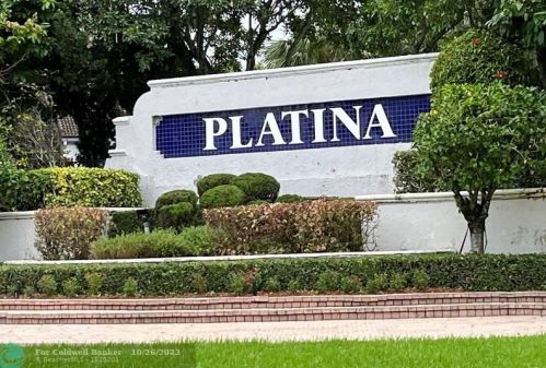 5171 Europa Dr, Boynton Beach FL 33437-2150 exterior