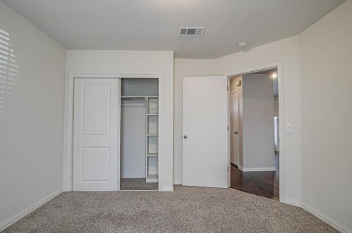 8300 Christie Dr, Frisco TX 75033-3708 exterior