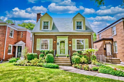 6710 Trumbull Ave, Chicago IL  60712-3740 exterior