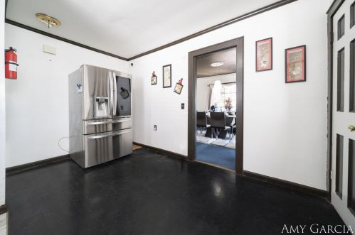 2035 Un Ave, Grand Rapids MI 49507-3218 exterior