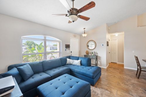 451 Raymond Ln, Fort Pierce FL  34983-1131 exterior