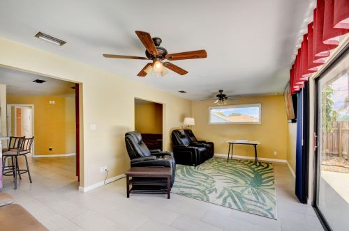 800 1 Ct, Boynton Beach FL 33426-4366 exterior