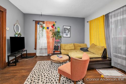 29 Eastern Ave, Grand Rapids MI 49507-3634 exterior