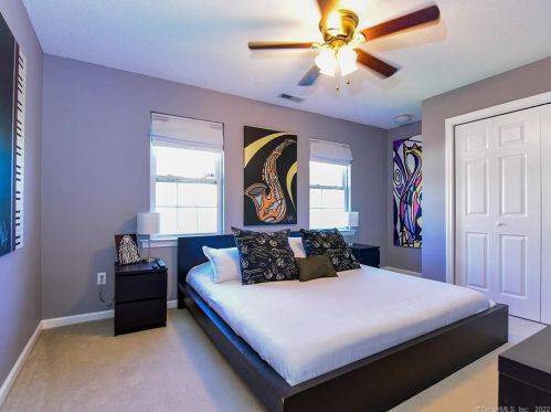 96 Juniper Dr, Milford CT 06461-9118 exterior