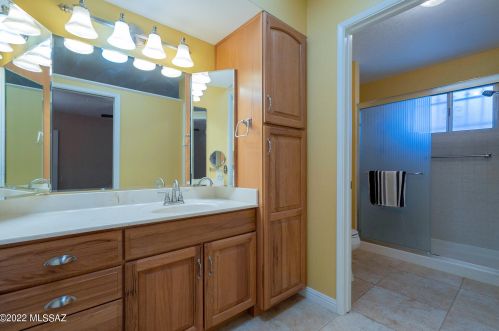 955 Camino Asturias, Green Valley AZ 85622-3246 exterior