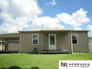 4717 54 St, Omaha NE  68117-1831 exterior